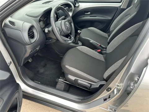 Toyota Aygo X Cross Cross Play