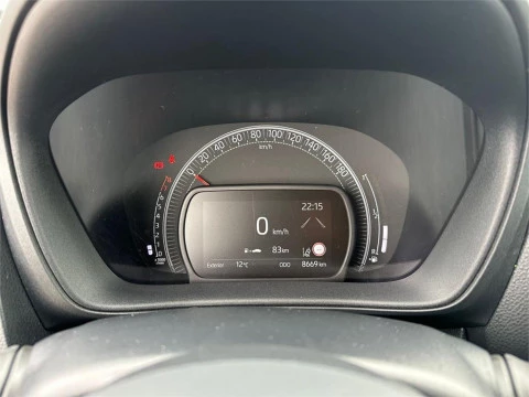 Toyota Aygo X Cross Cross Play