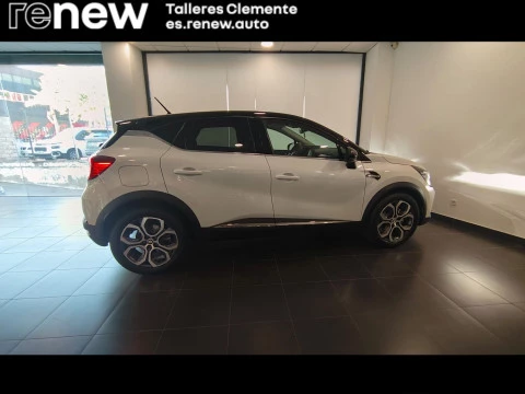 Renault Captur Fast Track E-TECH PHEV 160cv