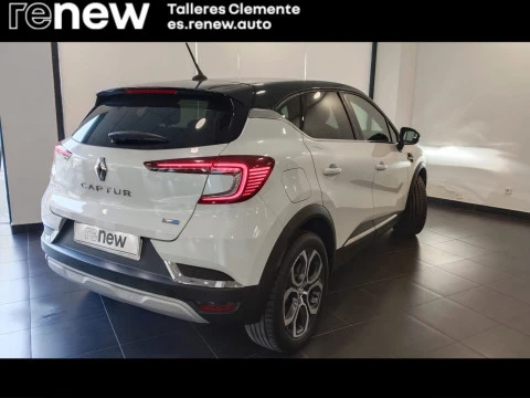 Renault Captur Fast Track E-TECH PHEV 160cv