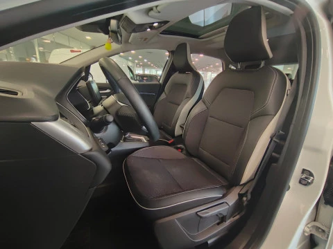 Renault Captur Fast Track E-TECH PHEV 160cv