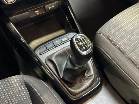 Kia Stonic 1.0 T-GDi MHEV Drive iMT 74 kW (100 CV)