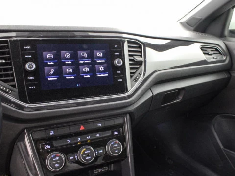 Volkswagen T-Roc 2.0 TDI DSG 4WD SPORT 150 5P