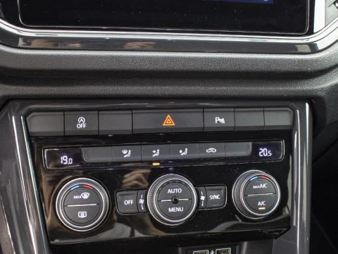 Volkswagen T-Roc 2.0 TDI DSG 4WD SPORT 150 5P