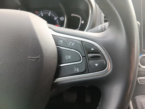 Renault Grand Scénic Zen TCe 103 kW (140CV) GPF MY2021