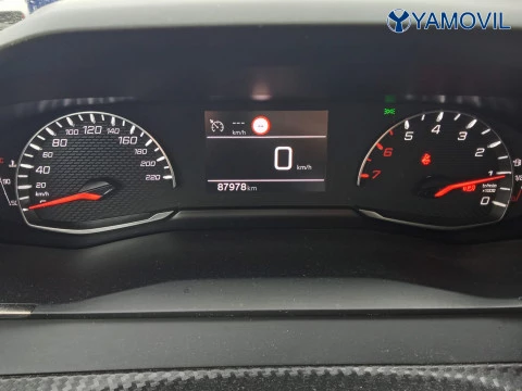 Peugeot 208 PureTech 100 Allure 75 kW (100 CV)