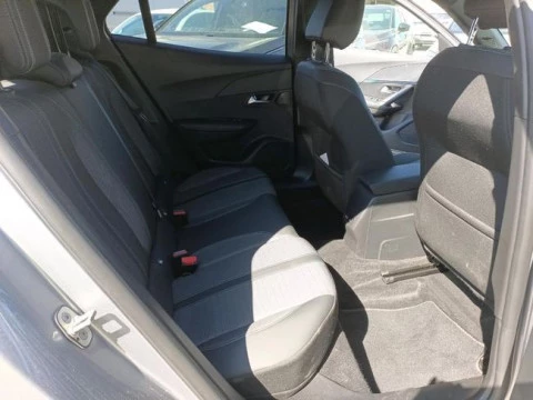 Peugeot e-2008 Eléctrico Allure 136 (100kW)