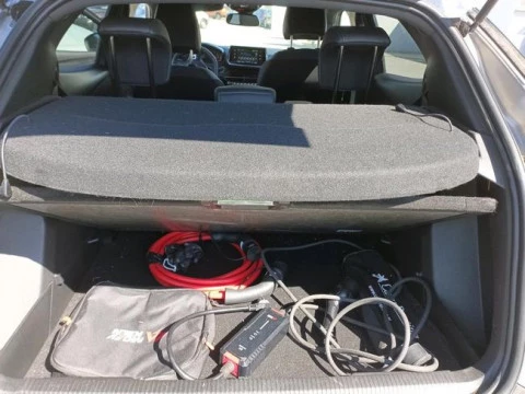 Peugeot e-2008 Eléctrico Allure 136 (100kW)