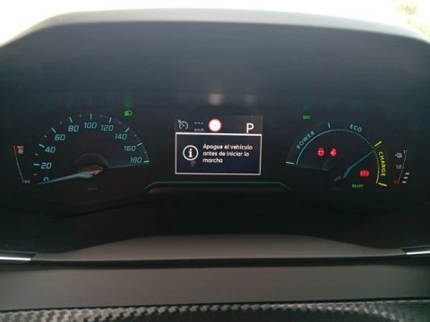Peugeot e-2008 Eléctrico Allure 136 (100kW)