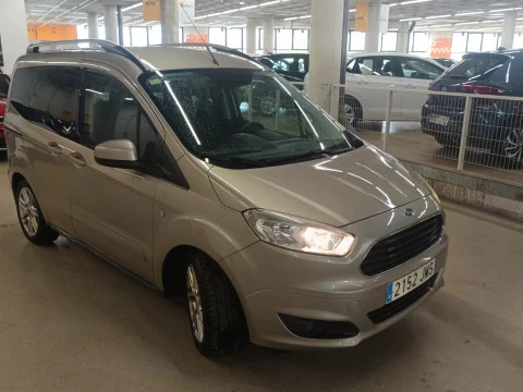Ford Tourneo Courier 1.0 EcoBoost 100cv Titanium