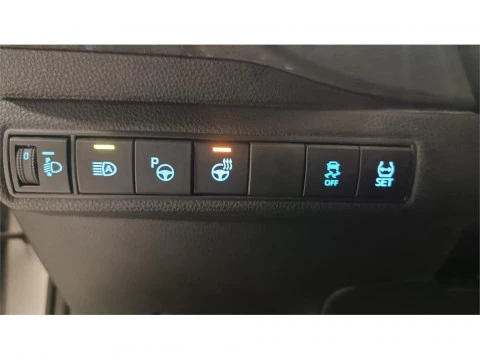 Toyota Corolla Sedan Advance 125H e-CVT