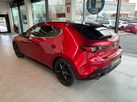 Mazda3  2.0 e-Skyactiv-G Homura Aut. 90kW
