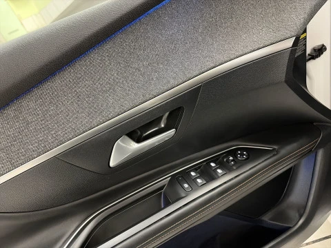 Peugeot 3008 BlueHDi 120 SANDS GT-Line Auto 88 kW (120 CV)