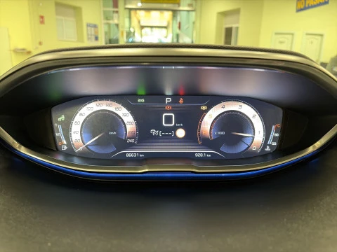 Peugeot 3008 BlueHDi 120 SANDS GT-Line Auto 88 kW (120 CV)