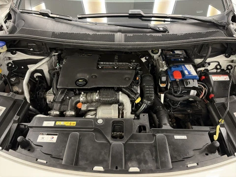 Peugeot 3008 BlueHDi 120 SANDS GT-Line Auto 88 kW (120 CV)