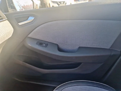 Renault Clio techno Eco-G 100cv (74kW)