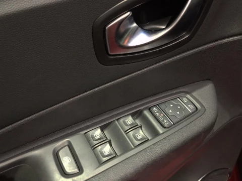 Renault Captur   TCe Zen 67kW