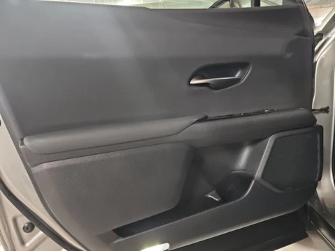 Lexus UX 2.0 250h Business