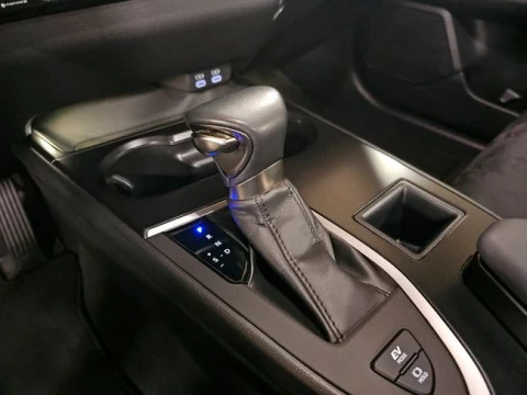Lexus UX 2.0 250h Business