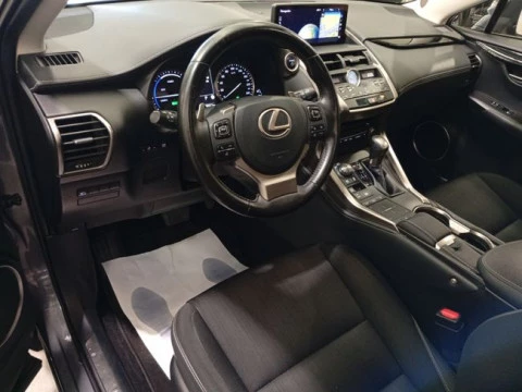Lexus NX 2.5 300h Executive 4WD