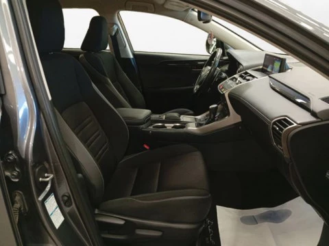 Lexus NX 2.5 300h Executive 4WD