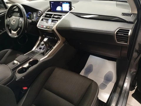 Lexus NX 2.5 300h Executive 4WD