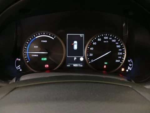 Lexus NX 2.5 300h Executive 4WD