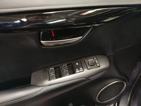 Lexus NX 2.5 300h Executive 4WD