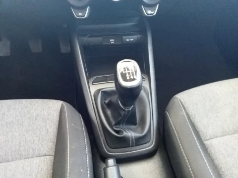 Kia Stonic 1.0 T-GDi 88kW (120CV) MHEV iMT Concept