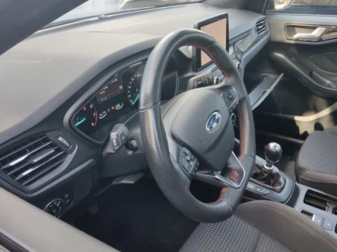 Ford Focus 1.0 Ecoboost MHEV 114kW ST-Line