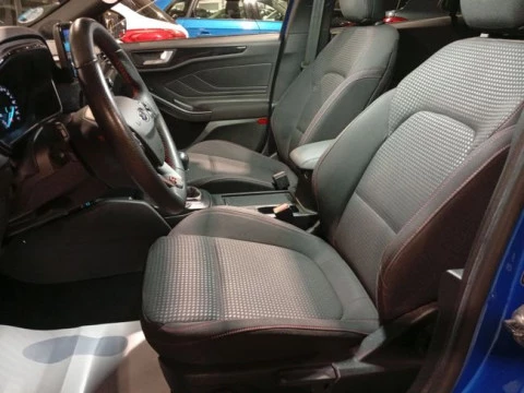 Ford Focus 1.0 Ecoboost MHEV 114kW ST-Line