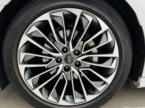 Audi A6 Avant S Line 40 TDI 150kW quat-ul S tron