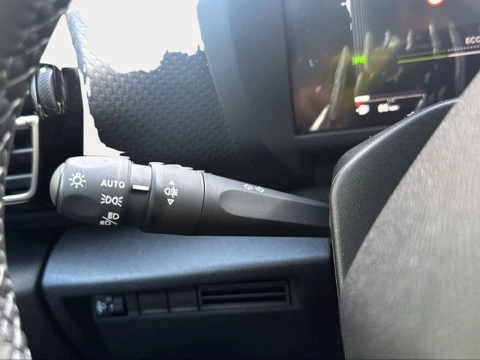 Citroën C4 Hybrid 145 Business Edition e-DCS6 107 kW (145 CV)