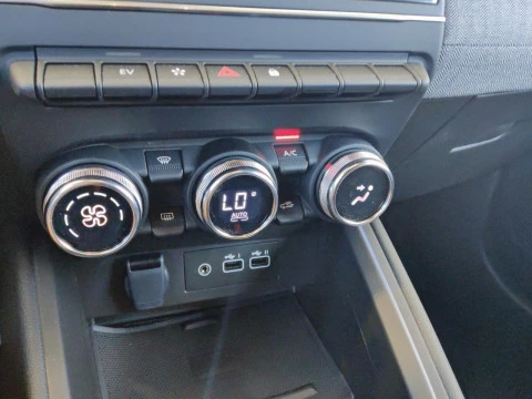 Renault Clio Techno E-Tech full hybrid 145 (103kw)