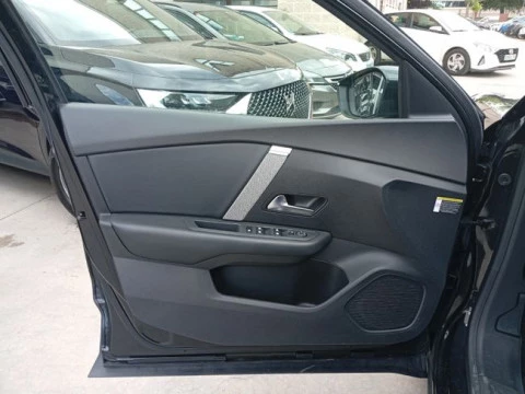 Citroën C4 BlueHDi 130 S&S EAT8 Feel Pack