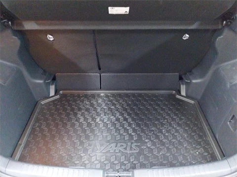 Toyota Yaris ACTIVE PLUS