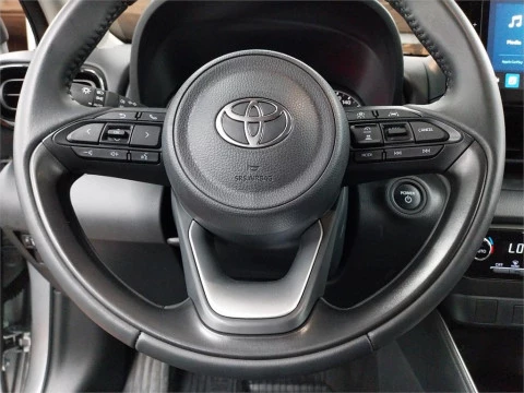 Toyota Yaris ACTIVE PLUS