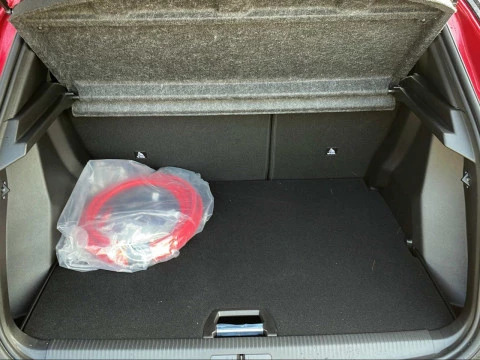 Peugeot e-2008 Eléctrico Allure 156 (115kW)