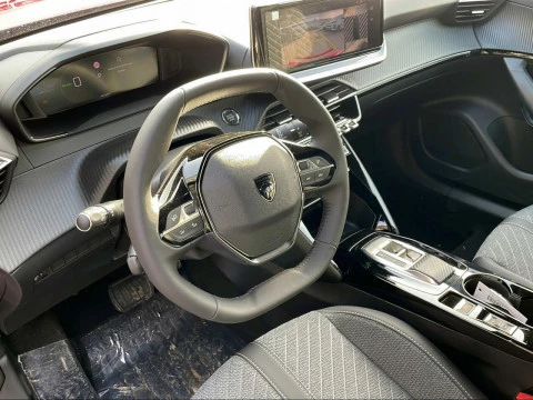 Peugeot e-2008 Eléctrico Allure 156 (115kW)