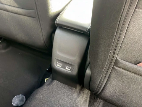 Peugeot e-2008 Eléctrico Allure 156 (115kW)