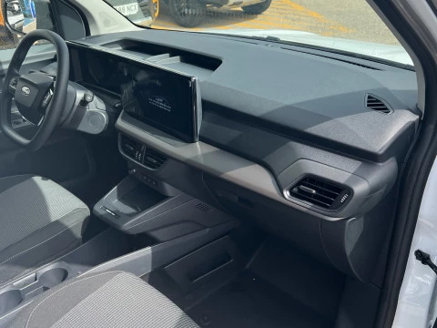 Ford Transit Courier Van BEV 54kWh 100kW Trend Auto