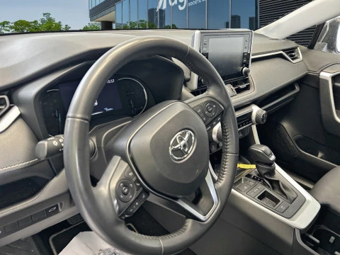 Toyota Rav4 2.5l 220H Advance