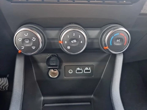 Renault Clio Evolution TCe 90 (67kw)