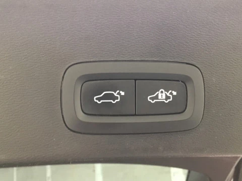 Volvo XC40 XC40 Bright Plus B4 AWD (gasolina) Automatic