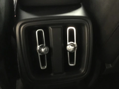 Volvo XC40 XC40 Bright Plus B4 AWD (gasolina) Automatic