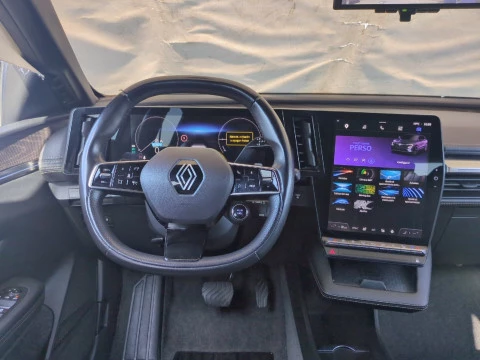 Renault Megane E-Tech Iconic Autonomía Confort AC22 EV60