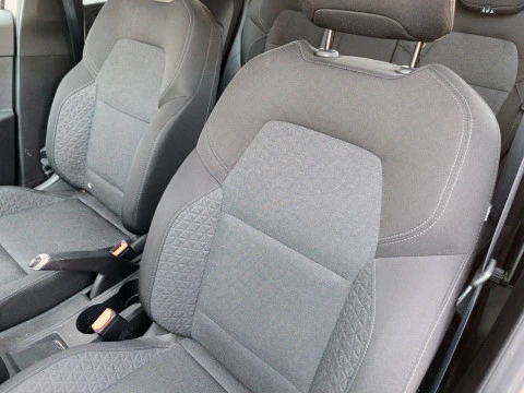 Renault Clio 1.0 TCE 67KW EQUILIBRE 5P