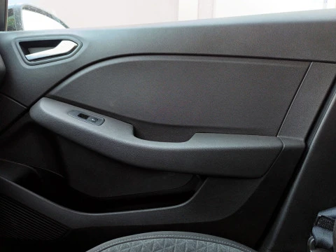 Renault Clio 1.0 TCE 67KW EQUILIBRE 5P