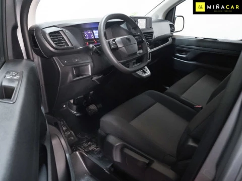 Peugeot Expert Combi BlueHDi 180 S&S Long EAT8 132 kW (180 CV)