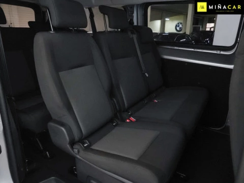 Peugeot Expert Combi BlueHDi 180 S&S Long EAT8 132 kW (180 CV)